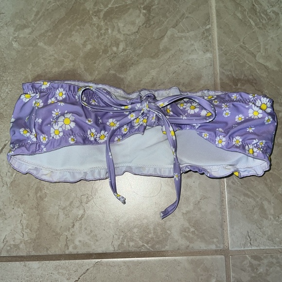 ZAFUL Size 4 (SMALL) Daisy Bikini - Picture 3 of 3